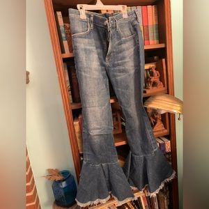 Citizens of Humanity Jeans size 29 cropped, distressed bell bottoms, high low